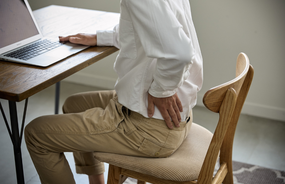 hip pain slipped disc